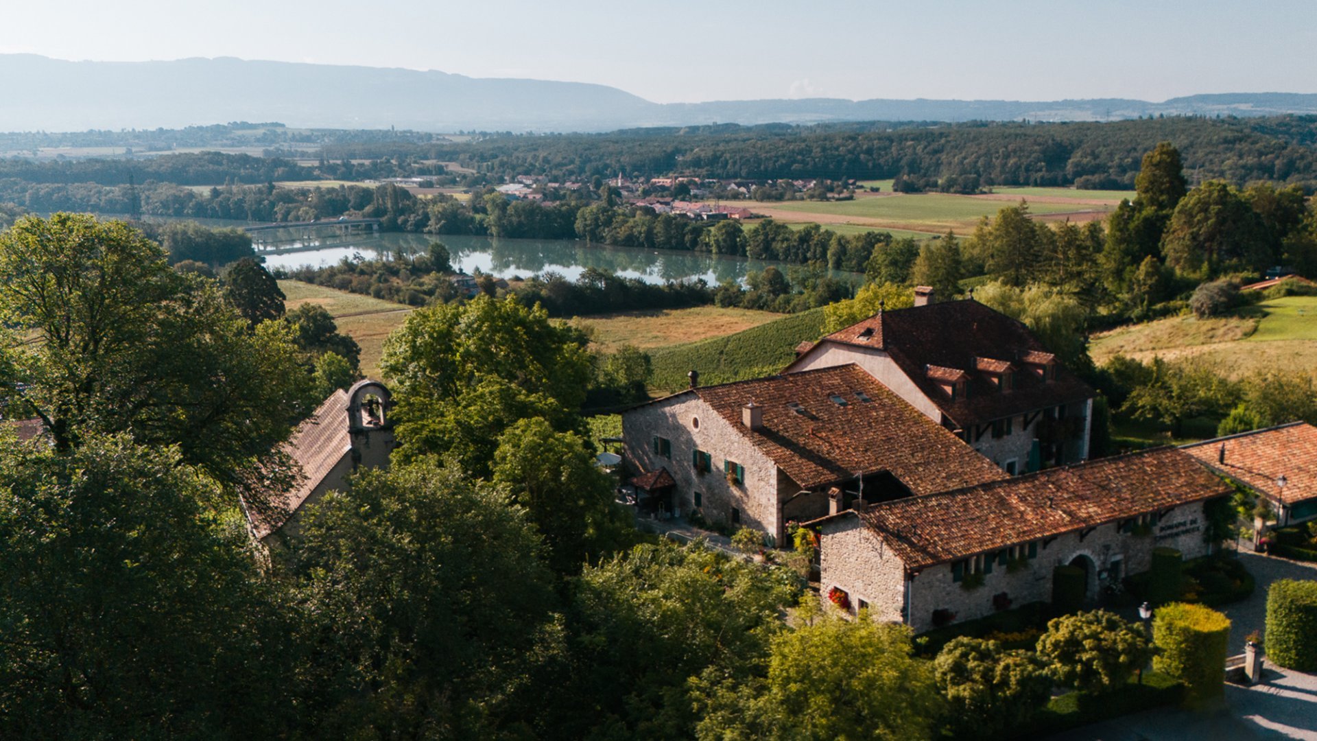 Domaine de Châteauvieux vue extérieure